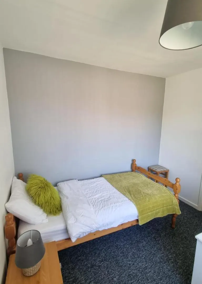 Villa Doncaster-House-Sleeps8-Parking-Garden Hébergement de vacances