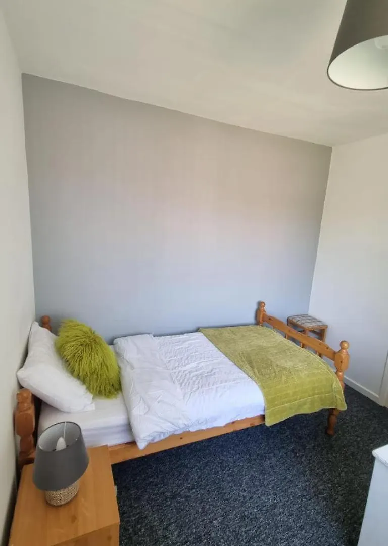 Hébergement de vacances Villa Doncaster-House-Sleeps8-Parking-Garden