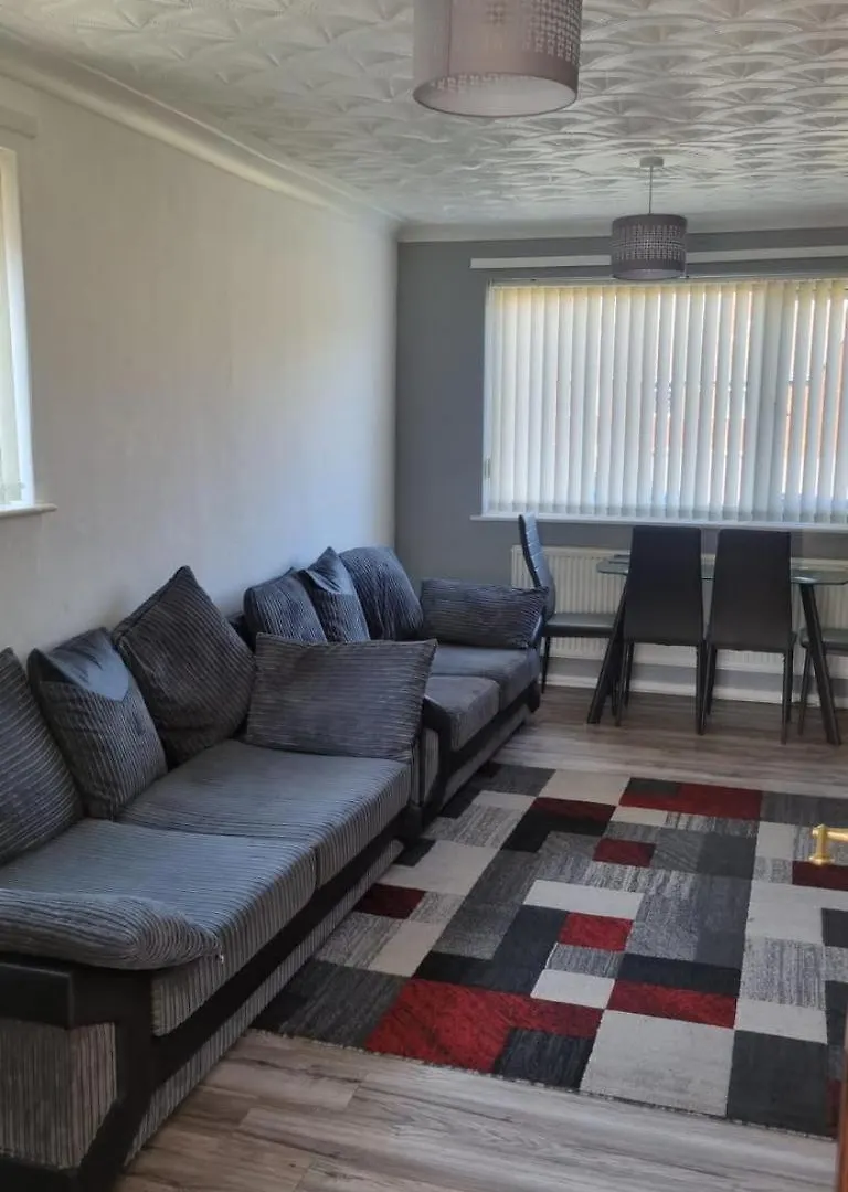 Hébergement de vacances Villa Doncaster-House-Sleeps8-Parking-Garden Royaume-Uni